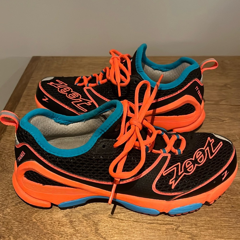 Zoot. TT TRAINER. Black. Coral and Teal. Women’s 6.5